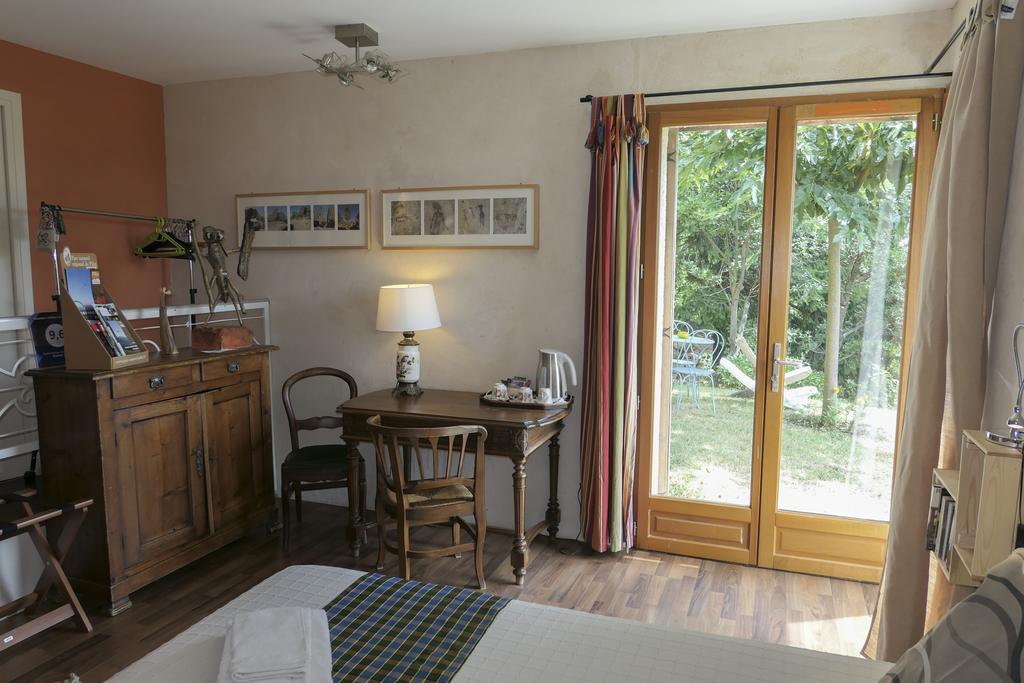 Chambre D'Hotes La Bichette Chassagny Exterior foto